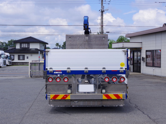 日野 プロフィア 2DG-FS1EJA(6x4)の写真21