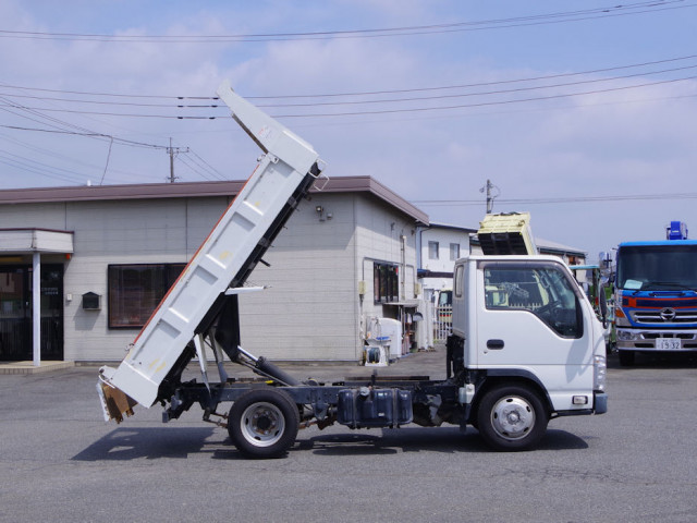 いすゞ エルフ TPG-NKR85AN(2WD)の写真9