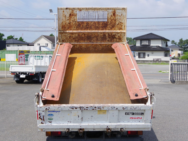 いすゞ エルフ TPG-NKR85AN(2WD)の写真13