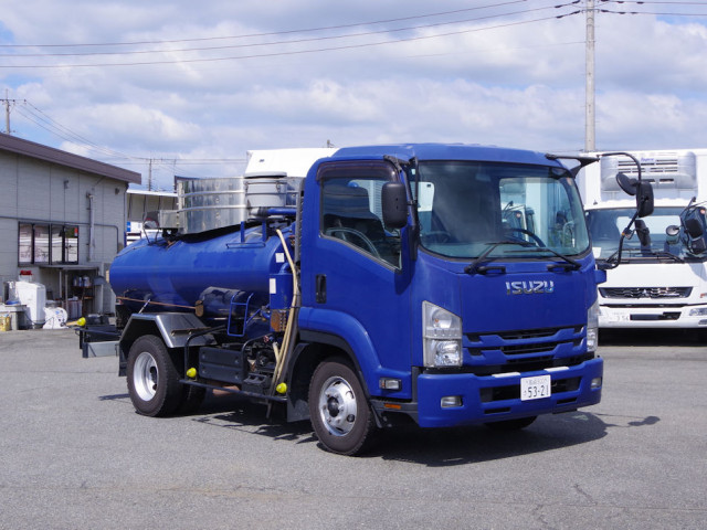いすゞ フォワード 2PG-FRR90S1(2WD)の写真2