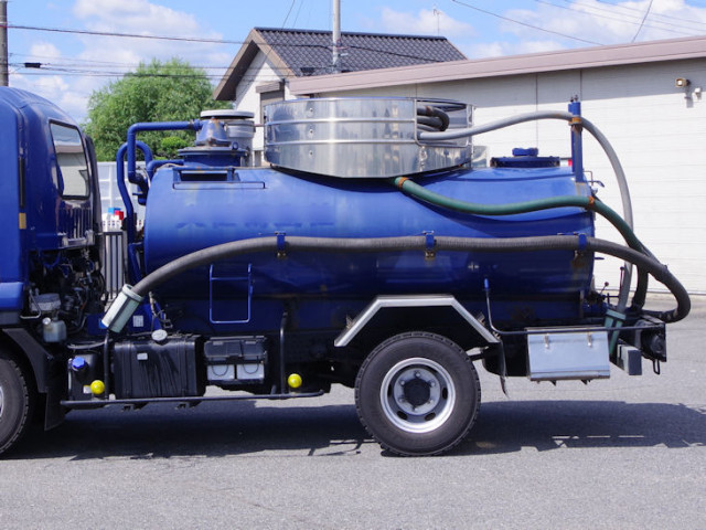 いすゞ フォワード 2PG-FRR90S1(2WD)の写真17