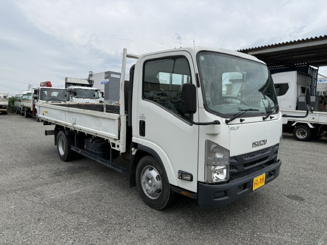 いすゞ エルフ TPG-NPR85N(2WD)の写真2