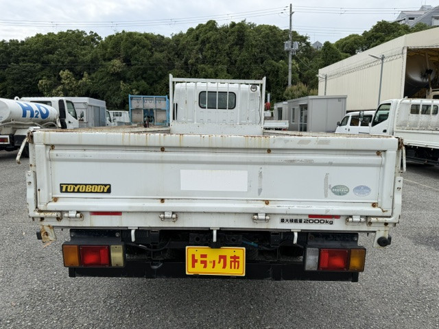 いすゞ エルフ BKG-NMR85AN(2WD)の写真4