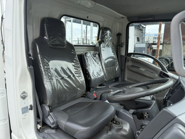 いすゞ エルフ BKG-NMR85AN(2WD)の写真10
