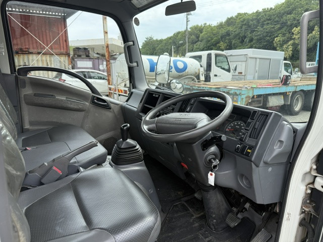 いすゞ エルフ BKG-NMR85AN(2WD)の写真12