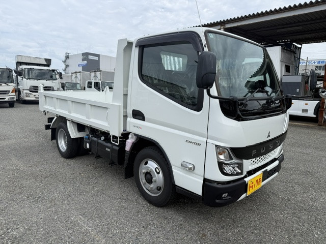 三菱 キャンター 2RG-FBA60(2WD)の写真2