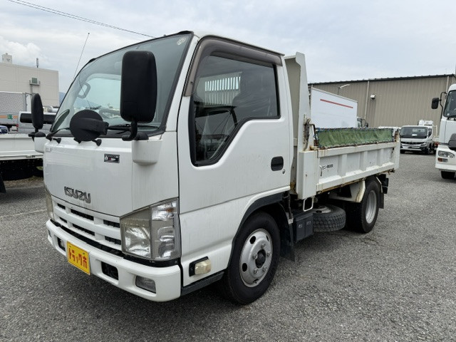 いすゞ エルフ TKG-NKR85AD(2WD)の写真1