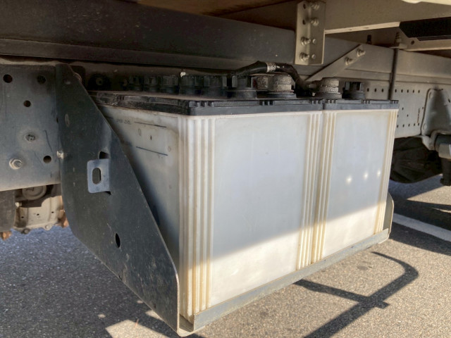 いすゞ エルフ TRG-NLR85AN(2WD)の写真21