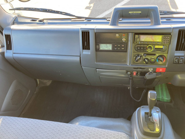 いすゞ エルフ 2RG-NPR88AN(2WD)の写真41