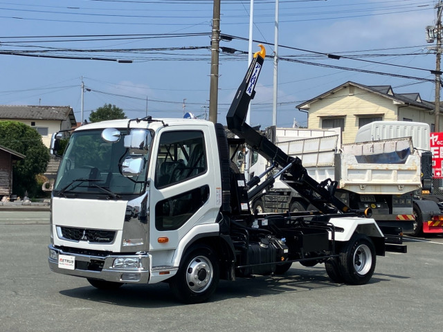 三菱 ファイター 2KG-FK72F 2WD