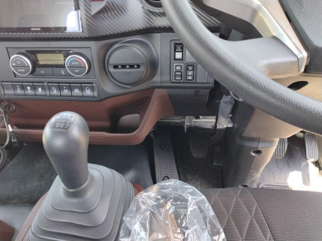 日野 レンジャー 2KG-FE2ACG(2WD)の写真8