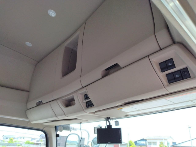 日野 レンジャー 2KG-FE2ACG(2WD)の写真15