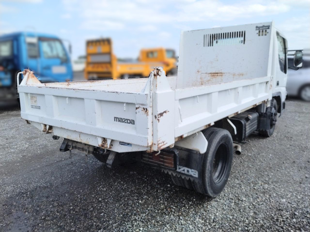 マツダ タイタン KK-WH65D(2WD)の写真4