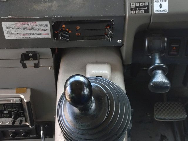 日野 ブルーリボン PKG-KV234N2(2WD)の写真9