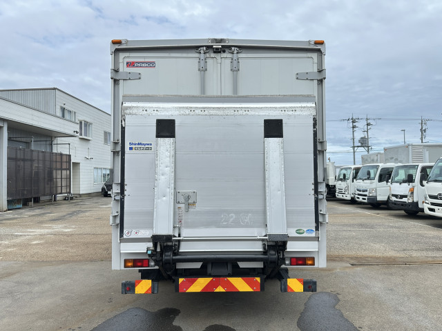 三菱 キャンター FEB90(2WD)の写真8