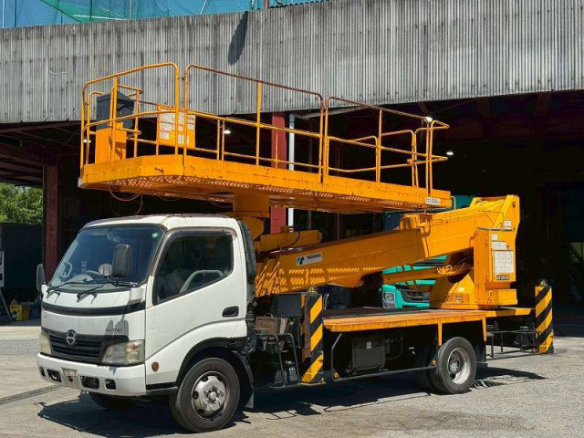 デュトロ 高所作業車
