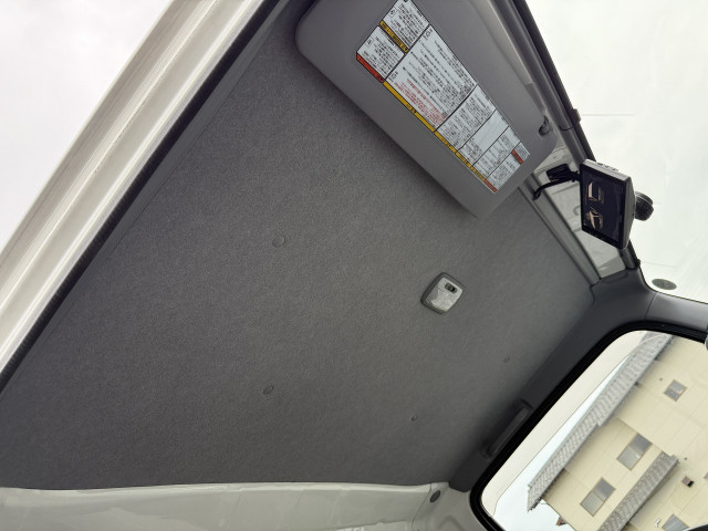 いすゞ エルフ 2RG-NLR88AN(2WD)の写真49