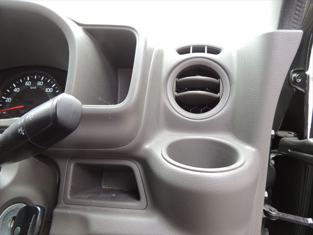 スズキ エブリイ 5BD-DA17V(2WD)の写真31