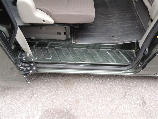 スズキ エブリイ 5BD-DA17V(2WD)の写真46