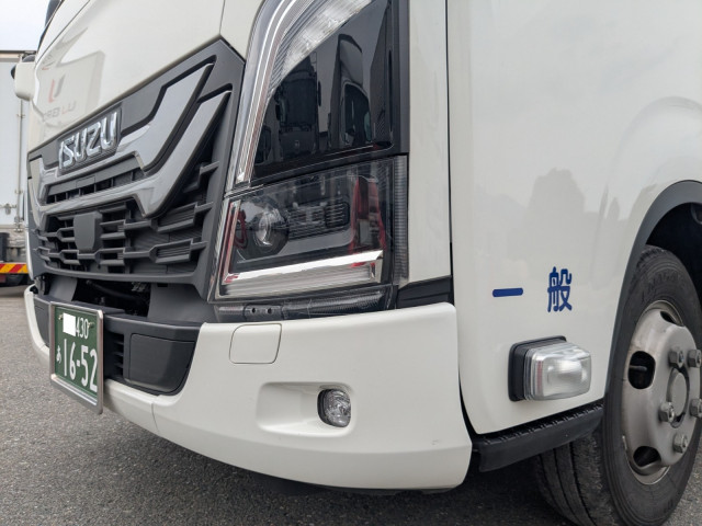 いすゞ エルフ 2TG-NJR88AF(2WD)の写真26