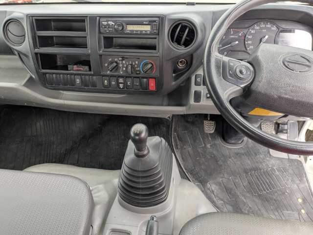 日野 デュトロ 2KG-XZU700X(2WD)の写真28