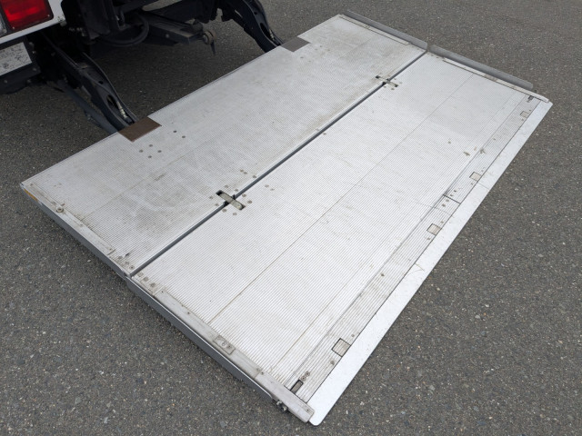 日野 レンジャー 2KG-FD2ABG(2WD)の写真38