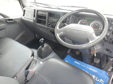 いすゞ TKG-NMR85AN(その他)の写真25