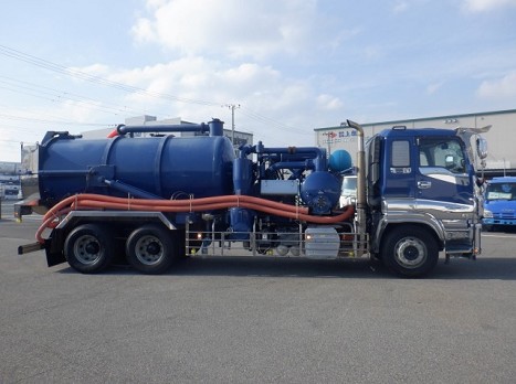 いすゞ  QKG-CYZ77AM(その他)の写真6