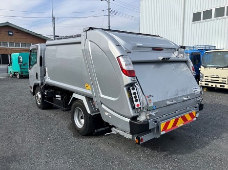 いすゞ  2PG-NPR88YN(その他)の写真4