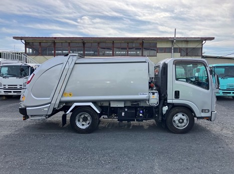 いすゞ  2PG-NPR88YN(その他)の写真6