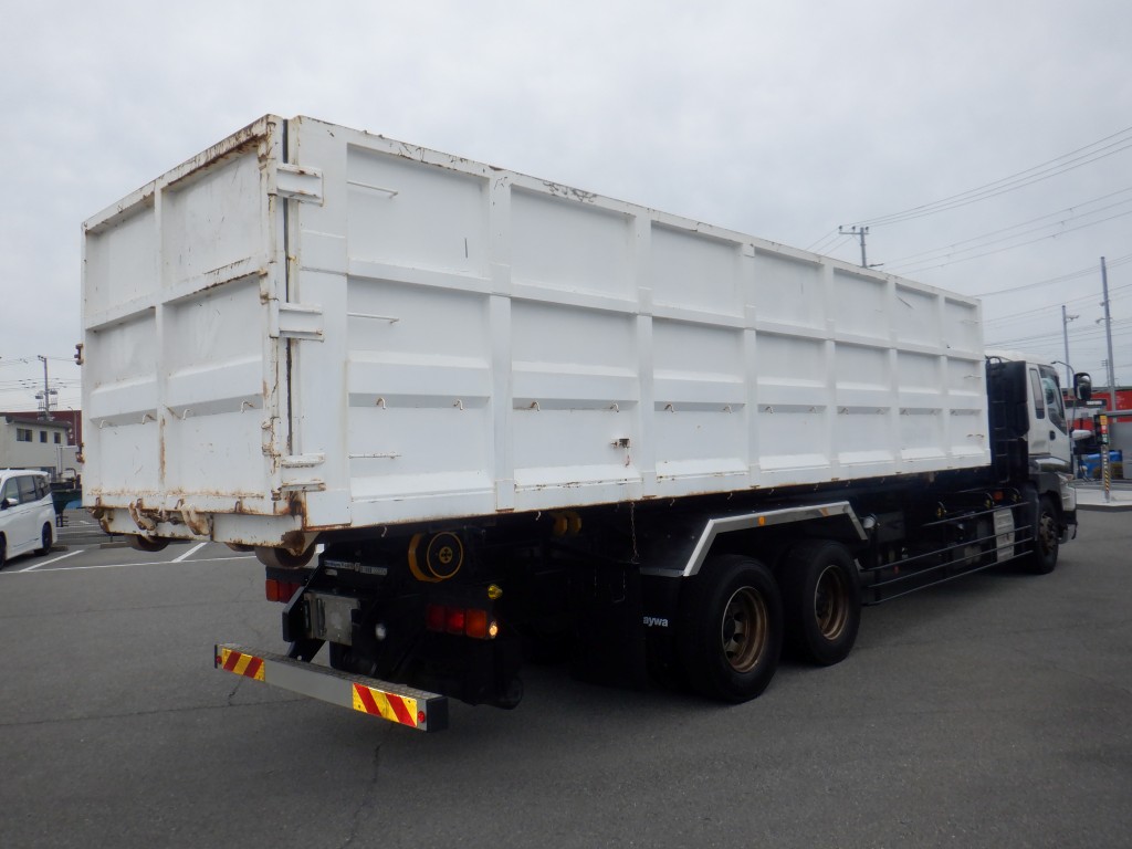 いすゞ  QKG-CYM77A(その他)の写真2