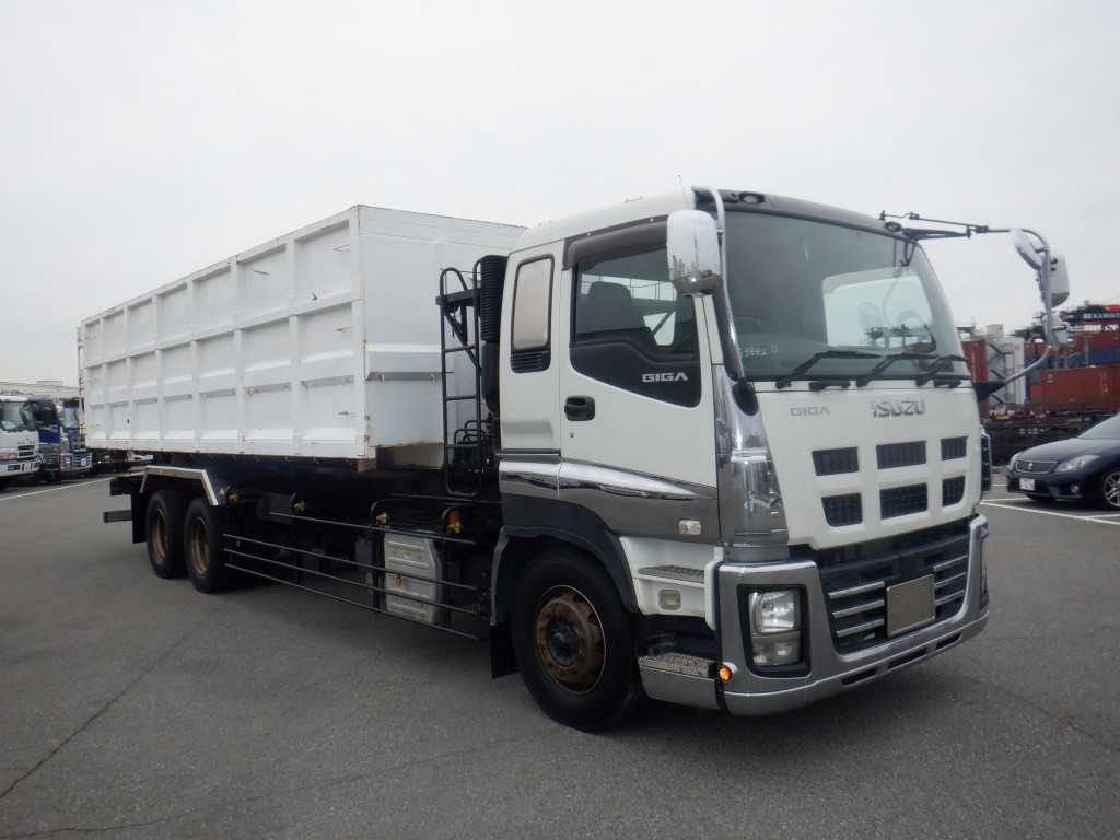 いすゞ  QKG-CYM77A(その他)の写真3