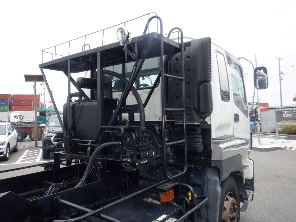 いすゞ QKG-CYM77A(その他)の写真16