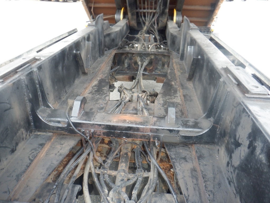 いすゞ  QKG-CYM77A(その他)の写真20