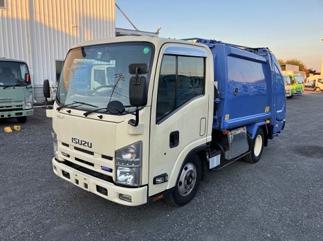 いすゞ  TKG-NMR85AN その他