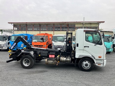 三菱  2KG-FK71F(その他)の写真9