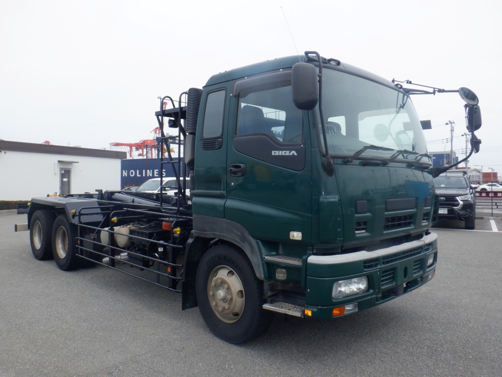 いすゞ  PDG-CYZ77Q8(その他)の写真3