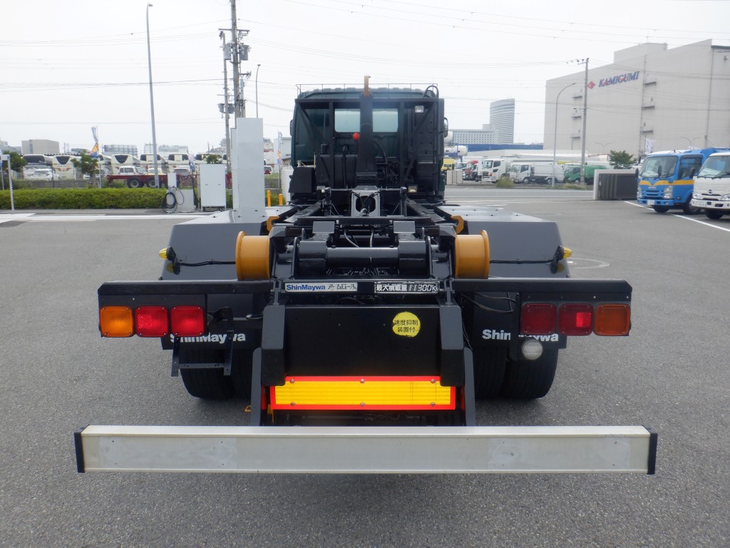 いすゞ  PDG-CYZ77Q8(その他)の写真5