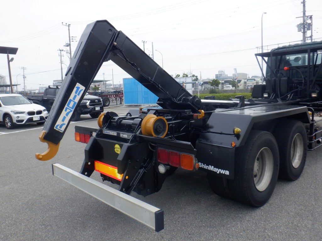 いすゞ  PDG-CYZ77Q8(その他)の写真10