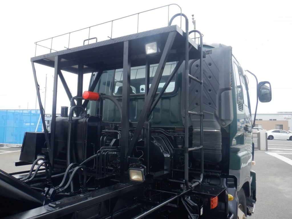 いすゞ  PDG-CYZ77Q8(その他)の写真16