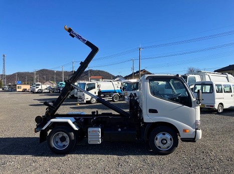 トヨタ  2KG-XZU605(その他)の写真13