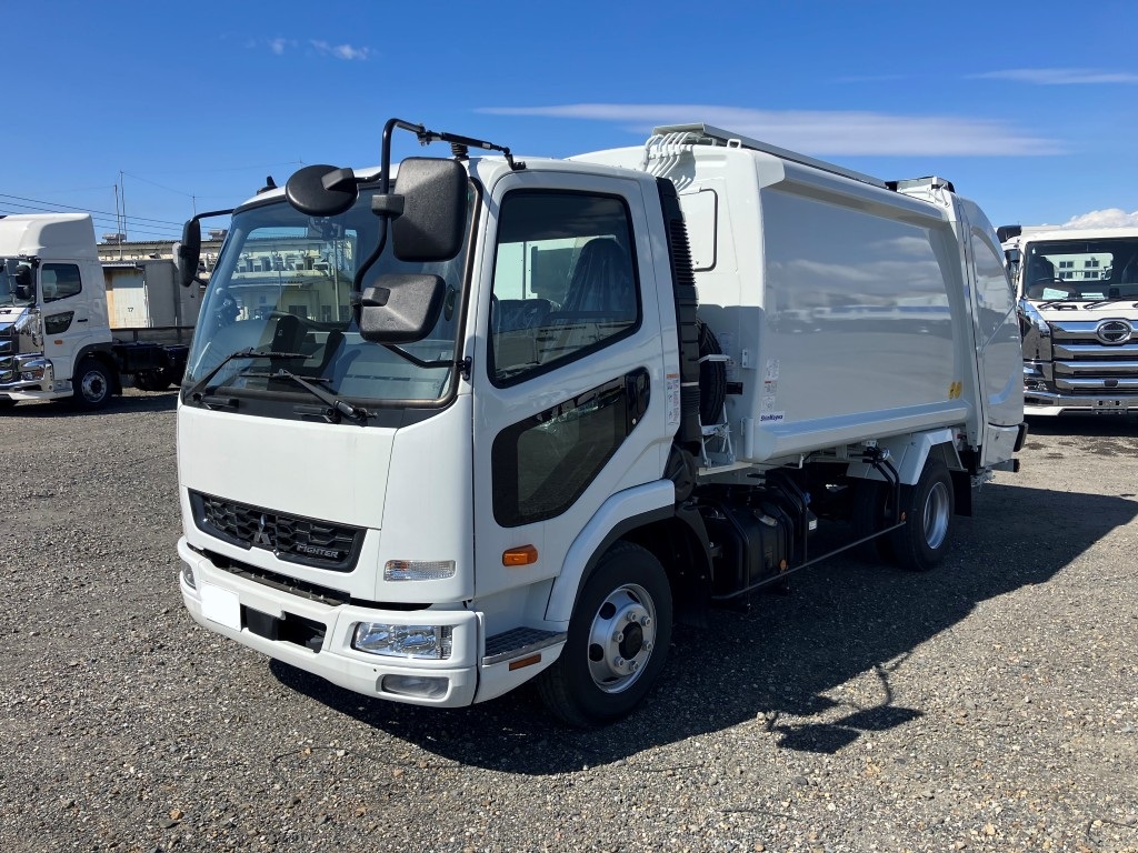 三菱  2KG-FK72F その他
