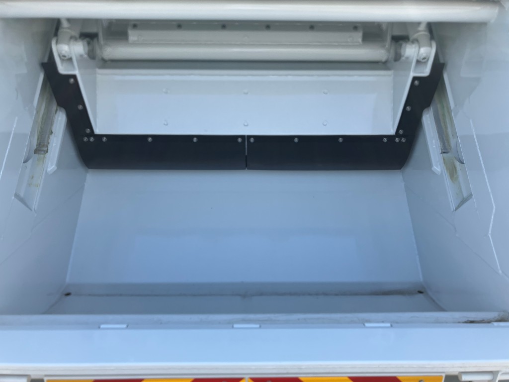 三菱 2KG-FK62F(その他)の写真9