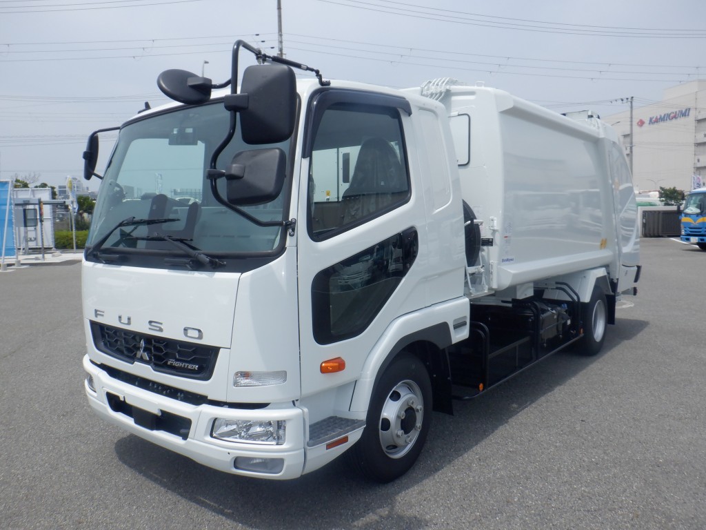 三菱  2KG-FK62F その他