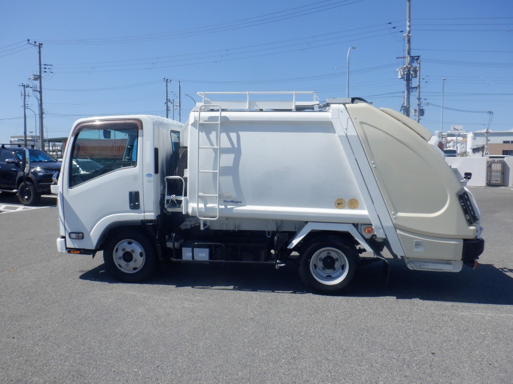 いすゞ TPG-NMR85AN(その他)の写真7