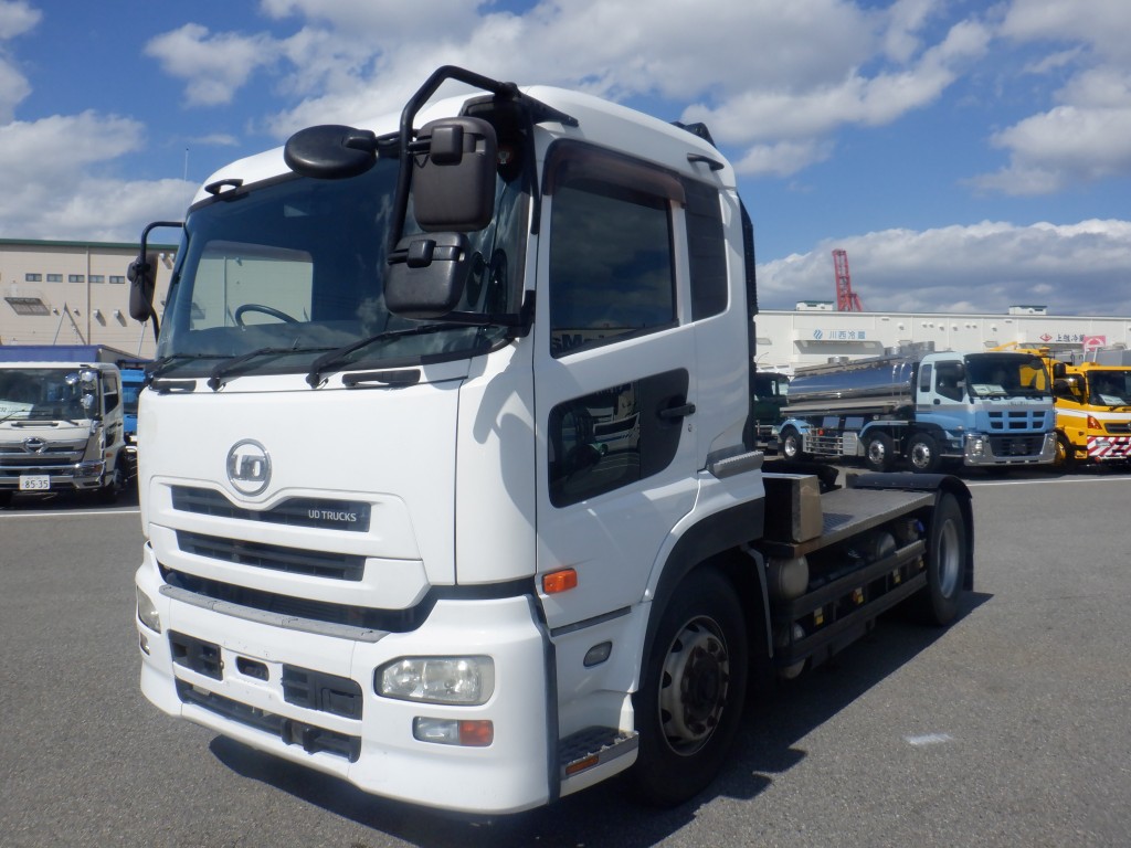 UDﾄﾗｯｸｽ  QKG-GK5XAE その他