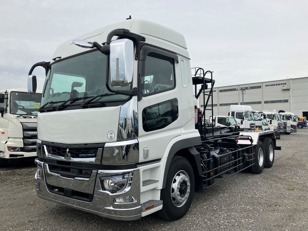 三菱  2PG-FV70HY その他