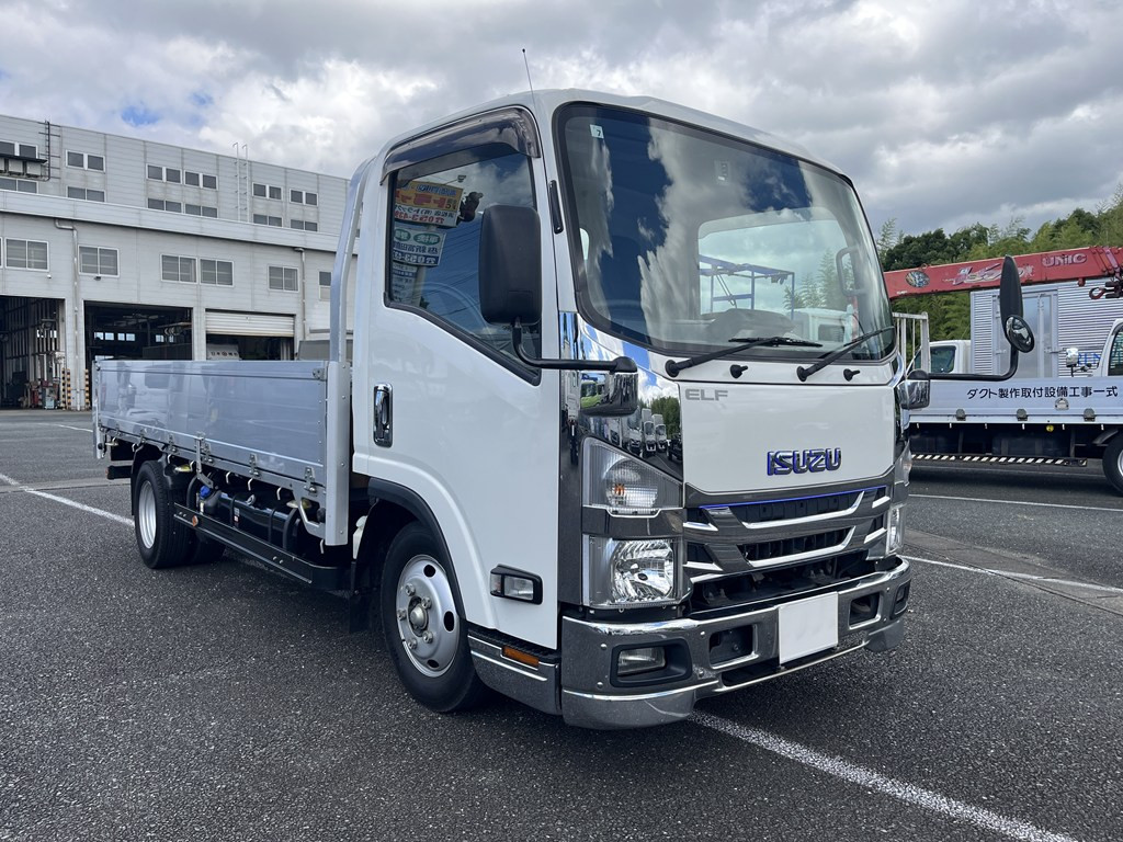 いすゞ エルフ 2RG-NLR88AR(2WD)の写真2