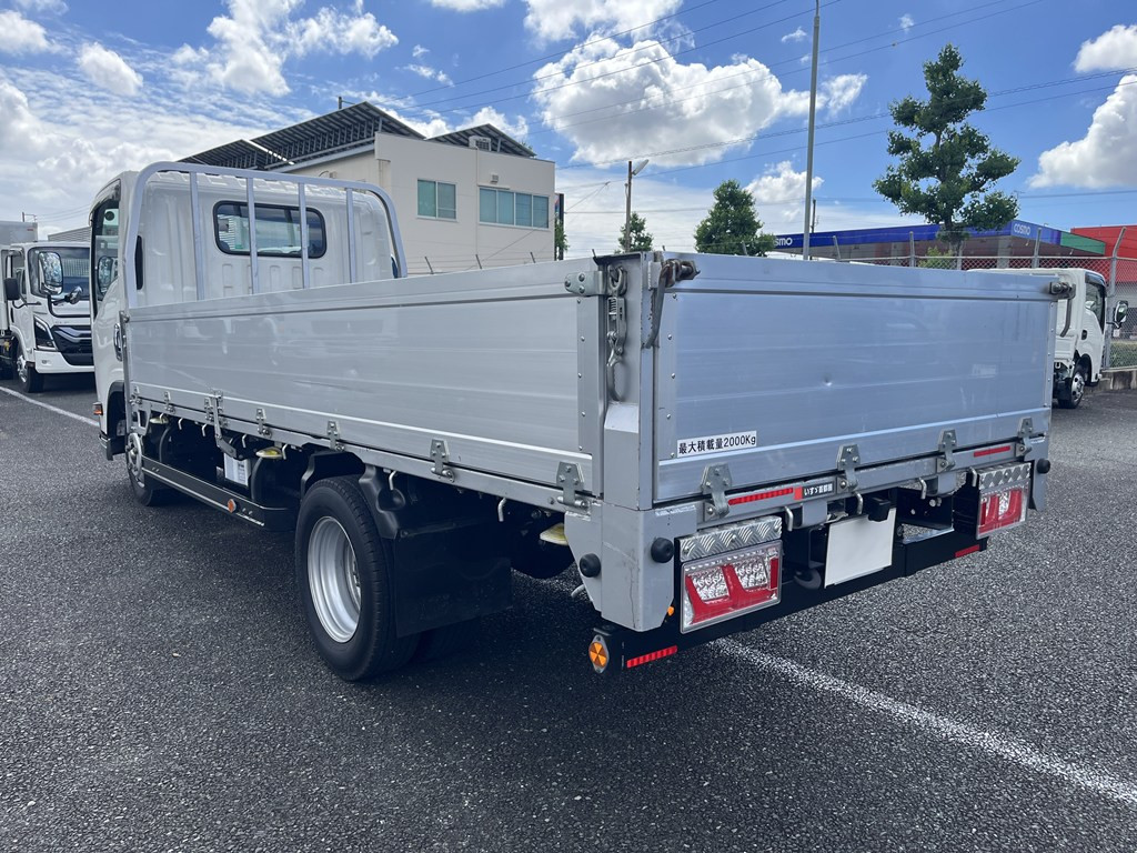 いすゞ エルフ 2RG-NLR88AR(2WD)の写真3