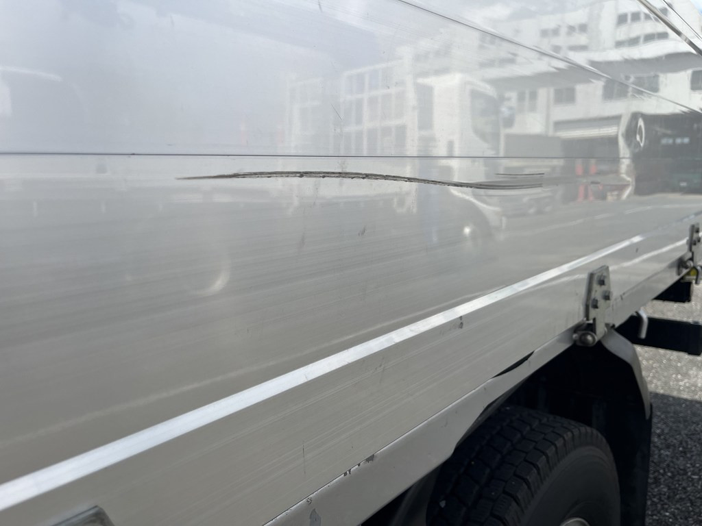 いすゞ エルフ 2RG-NLR88AR(2WD)の写真9